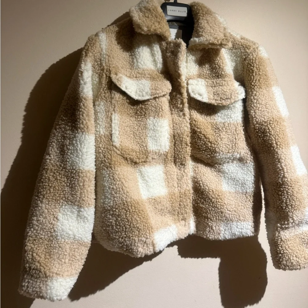 Anthropologie avec les filles Sherpa plaid jacket women’s size small - Picture 3 of 9